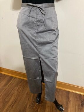 Long Gray Skirt with Front-Slit, Side Pockets and Tie Waist. Item# SSsk3